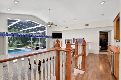 House in Winter Haven, Florida 5 bedrooms, 419.27 sq.m. № 1812915 - photo 19