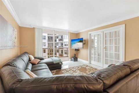 Copropriété à louer à Miami Beach, Floride: 2 chambres, 118.08 m2 № 2009677 - photo 9