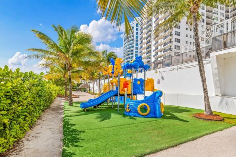 Copropriété à louer à Miami Beach, Floride: 2 chambres, 118.08 m2 № 2009677 - photo 27