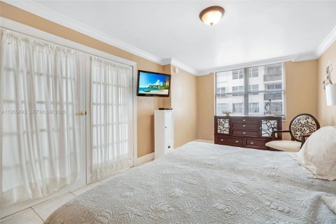Copropriété à louer à Miami Beach, Floride: 2 chambres, 118.08 m2 № 2009677 - photo 16