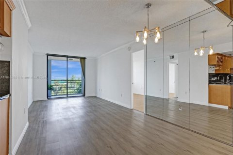 Copropriété à vendre à Pembroke Pines, Floride: 2 chambres, 91.04 m2 № 1847626 - photo 7