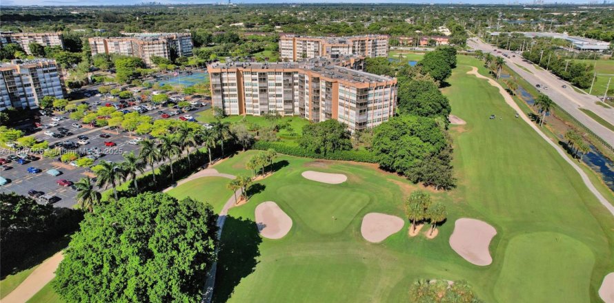 Condo à Pembroke Pines, Floride, 2 chambres  № 1847626