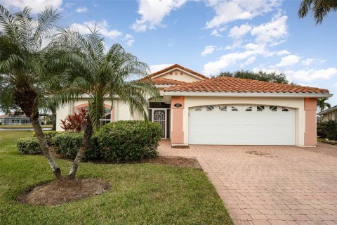 House in Rockledge, Florida 3 bedrooms, 170.94 sq.m. № 1522647 - photo 1