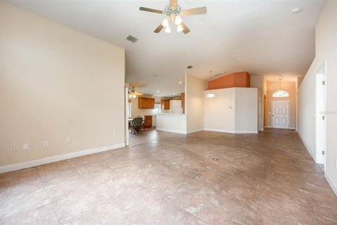 House in Rockledge, Florida 3 bedrooms, 170.94 sq.m. № 1522647 - photo 9