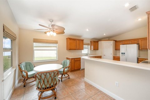 House in Rockledge, Florida 3 bedrooms, 170.94 sq.m. № 1522647 - photo 10