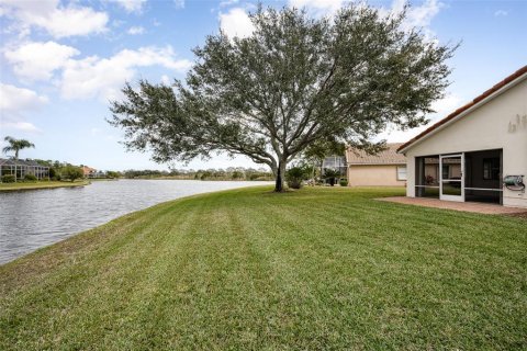 House in Rockledge, Florida 3 bedrooms, 170.94 sq.m. № 1522647 - photo 26