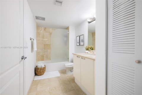 Copropriété à louer à Miami, Floride: 1 chambre, 73.49 m2 № 2048526 - photo 11