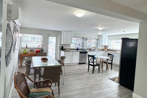 Villa ou maison à vendre à Stuart, Floride: 3 chambres, 126.16 m2 № 1947099 - photo 6