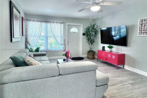 Villa ou maison à vendre à Stuart, Floride: 3 chambres, 126.16 m2 № 1947099 - photo 13