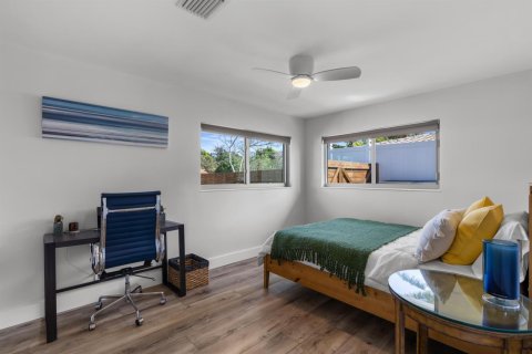 Villa ou maison à louer à Delray Beach, Floride: 2 chambres, 96.99 m2 № 2410719 - photo 11