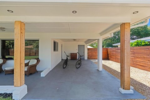 Villa ou maison à louer à Delray Beach, Floride: 2 chambres, 96.99 m2 № 2410719 - photo 4