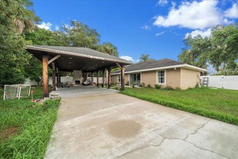 Casa en venta en Umatilla, Florida, 3 dormitorios, 155.15 m2 № 2239033 - foto 2