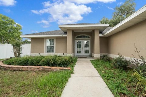 Casa en venta en Umatilla, Florida, 3 dormitorios, 155.15 m2 № 2239033 - foto 4