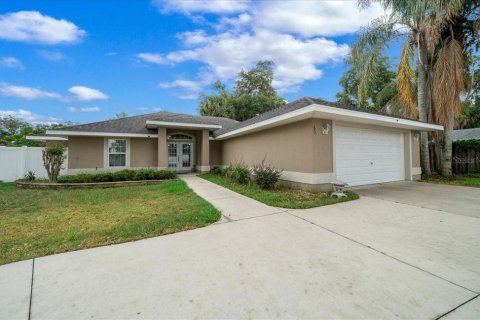 Casa en venta en Umatilla, Florida, 3 dormitorios, 155.15 m2 № 2239033 - foto 3