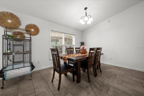 Casa en venta en Umatilla, Florida, 3 dormitorios, 155.15 m2 № 2239033 - foto 12