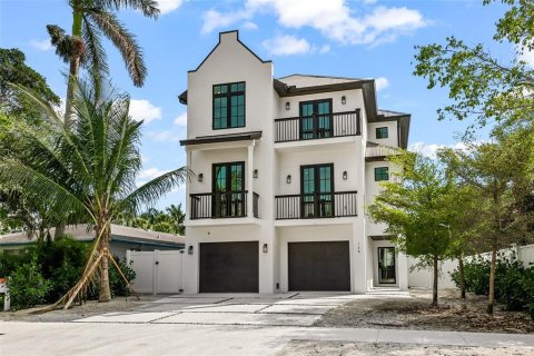 House in Sarasota, Florida 8 bedrooms, 422.71 sq.m. № 1778327 - photo 1