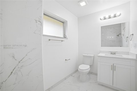 Villa ou maison à vendre à Tamarac, Floride: 5 chambres, 201.69 m2 № 2075328 - photo 23