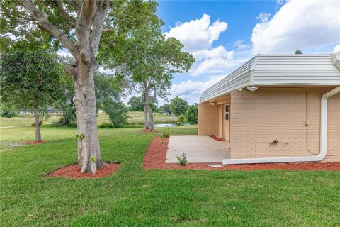 Villa ou maison à vendre à Tamarac, Floride: 5 chambres, 201.69 m2 № 2075328 - photo 29