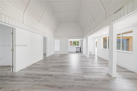 Villa ou maison à vendre à Tamarac, Floride: 5 chambres, 201.69 m2 № 2075328 - photo 3