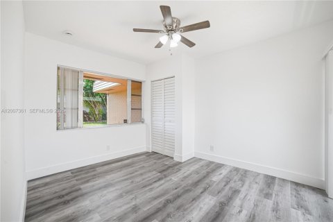 Villa ou maison à vendre à Tamarac, Floride: 5 chambres, 201.69 m2 № 2075328 - photo 21
