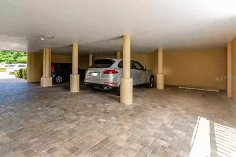 Снять в аренду кондоминиум в Трежер-Айленд, Флорида 3 комнаты, 100.33м2, № 241568 - фото 3