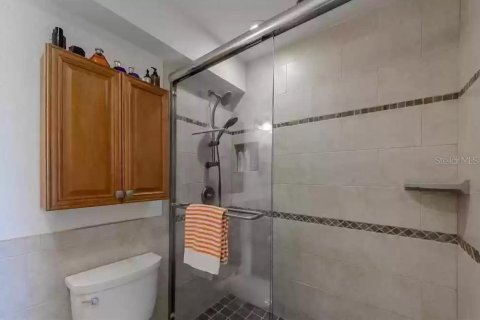 Снять в аренду кондоминиум в Трежер-Айленд, Флорида 3 комнаты, 100.33м2, № 241568 - фото 26