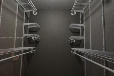 Condominio en alquiler en Coral Springs, Florida, 3 dormitorios, 121.14 m2 № 1951066 - foto 12