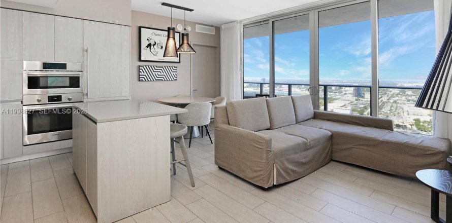 Condo in Hollywood, Florida, 3 bedrooms № 2188504