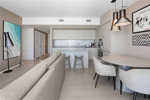 Condo in Hollywood, Florida, 3 bedrooms № 2188504 - photo 4