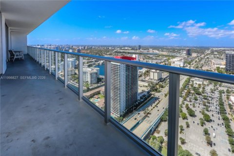 Condo in Hollywood, Florida, 3 bedrooms № 2188504 - photo 28