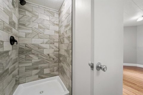 House in Saint Petersburg, Florida 4 bedrooms, 172.61 sq.m. № 1732632 - photo 27