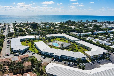 Condo in Ocean Ridge, Florida, 1 bedroom  № 1151547 - photo 1