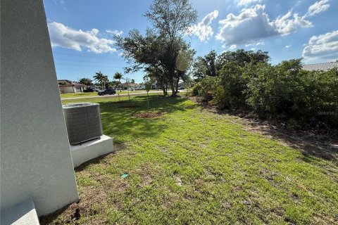 Villa ou maison à vendre à Punta Gorda, Floride: 5 chambres, 249.54 m2 № 2195858 - photo 17