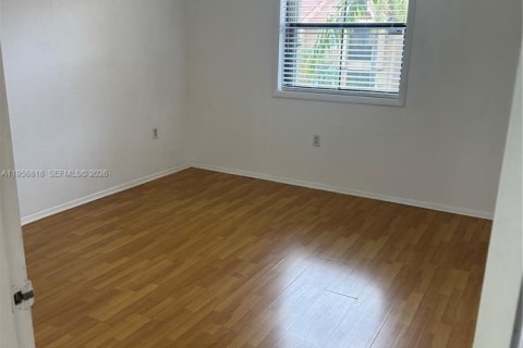 Apartamento en alquiler en Miami, Florida, 1 dormitorio, 54.63 m2 № 2010699 - foto 13