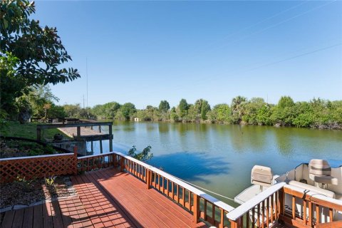Villa ou maison à vendre à Holiday, Floride: 2 chambres, 170.57 m2 № 2099832 - photo 6