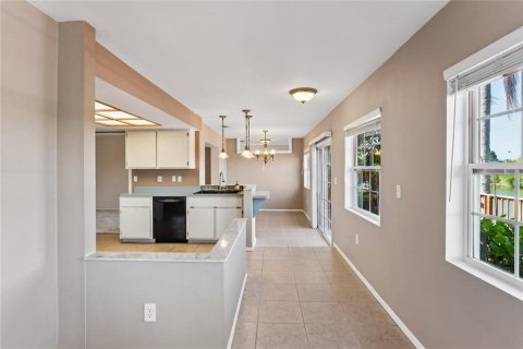 Villa ou maison à vendre à Holiday, Floride: 2 chambres, 170.57 m2 № 2099832 - photo 24