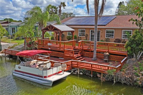 Villa ou maison à vendre à Holiday, Floride: 2 chambres, 170.57 m2 № 2099832 - photo 2