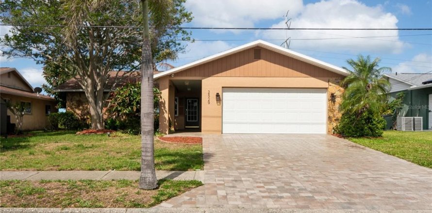 Villa ou maison à Holiday, Floride 2 chambres, 170.57 m2 № 2099832