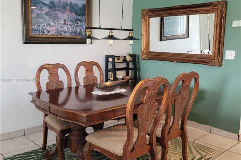 Copropriété à vendre à Aventura, Floride: 2 chambres, 100.61 m2 № 1983318 - photo 3