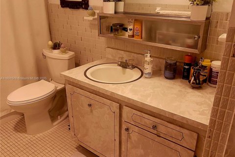 Copropriété à vendre à Aventura, Floride: 2 chambres, 100.61 m2 № 1983318 - photo 9