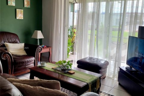 Copropriété à vendre à Aventura, Floride: 2 chambres, 100.61 m2 № 1983318 - photo 2