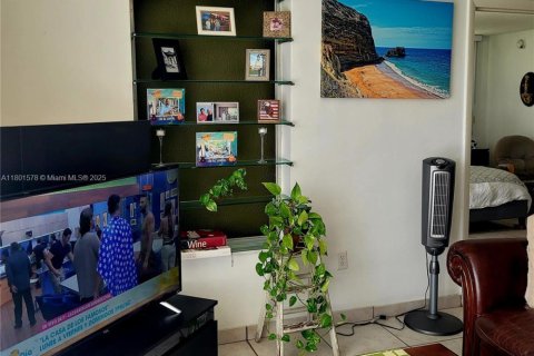 Copropriété à vendre à Aventura, Floride: 2 chambres, 100.61 m2 № 1983318 - photo 6