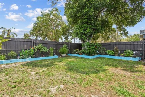 House in Saint Petersburg, Florida 3 bedrooms, 117.99 sq.m. № 1718766 - photo 20