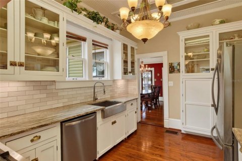 Villa ou maison à vendre à Lakeland, Floride: 5 chambres, 254.37 m2 № 2410054 - photo 16