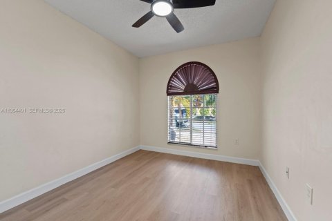 Купить виллу или дом в Майами, Флорида 3 спальни, 147.25м2, № 2027196 - фото 16