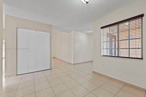 Купить виллу или дом в Майами, Флорида 3 спальни, 147.25м2, № 2027196 - фото 7