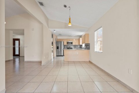 Купить виллу или дом в Майами, Флорида 3 спальни, 147.25м2, № 2027196 - фото 9