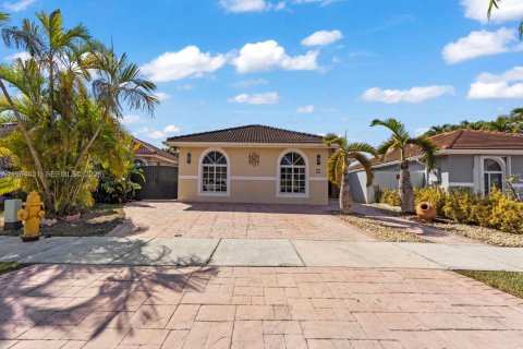 Купить виллу или дом в Майами, Флорида 3 спальни, 147.25м2, № 2027196 - фото 2