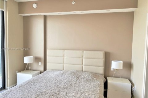 Condominio en alquiler en Miami, Florida, 2 dormitorios, 116.13 m2 № 1938445 - foto 20
