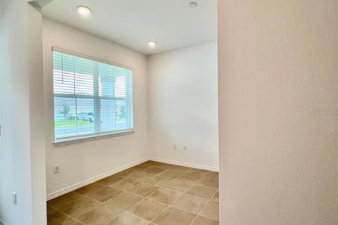 Villa ou maison à louer à Ocala, Floride: 3 chambres, 172.43 m2 № 2419762 - photo 2